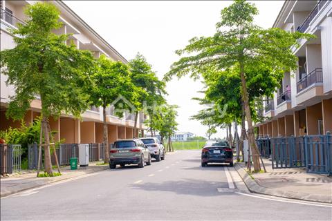 Bán nhà phố Centa City 75m2 cửa ngõ VinWonder Vũ Yên – Giá tốt hơn thị trường 700 triệu