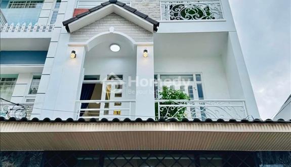 Kẹt tiền cho con du học cần bán gấp căn nhà ở đường Nguyễn Tri Phương, phường 4, quận 10 - Ảnh 1