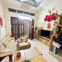 Nhà NÉT ! Trung Tâm Cầu Giấy - Sổ Phân Lô - Ôtô đỗ cửa- Một nhà ra phố