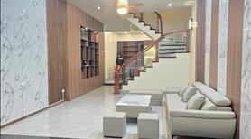Bán nhà 4 tầng Quan Hoa .4PN - Nội thất xịn - Gía chỉ 12,5 tỷ .LH:0966711386 - Ảnh 2