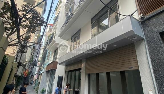 Bán nhà Quận Long Biên, đường Ngọc Lâm, trong ngõ thông tứ lung tung, ô tô đỗ cửa - Ảnh 1
