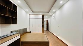 Nhà mới tân cổ điển 6 tầng, thang máy nhập, oto đỗ cửa, kinh doanh thuận lợi, mua ở yên tĩnh - Ảnh 2