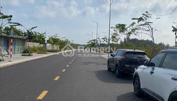 em cần bán lô đất ngay liền kề quốc lô 13  ngay TTHC Lai Uyên Bàu Bàng, BD - Ảnh 1