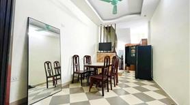 Bán nhà cầu giấy 5t 28m 5.5tỷ ôtô đỗ cổng,ngõ thông,đi 300m ra hồ tây, gần các sở ban ngành của HN - Ảnh 2