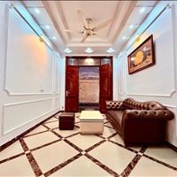 Bán nhà 31m2 5 tầng Hồng Hà, trung tâm quận Hoàn Kiếm, sổ đỏ đẹp 7,3 tỷ (Có thương lượng)