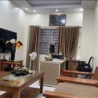 Cho thuê nhà 3 tầng đủ nội thất ngay vincom trần phú