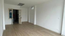 nhà đẹp mặt phố Nguyễn Thái Học. Vị trí đẹp. - Ảnh 6