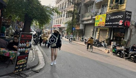 Nhà cần bán phố Nguyễn khuyến. - Ảnh 1