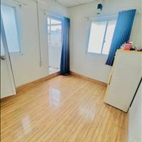Cho Thuê Phòng Trọ Giá Rẻ Quận 1, có 2 Cửa Sổ, Thoáng Mát gần chợ Tân Định