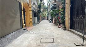 Bán nhà Hoàng Quốc Việt, Cầu Giấy. 68m² MT 6m, phân lô 2 thoáng, ô tô 7 chỗ ngủ trong nhà. - Ảnh 2