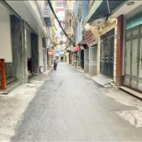 HIẾM ! Bán nhà Hạ Yên Quyết, Cầu Giấy. PHÂN LÔ Ô TÔ TRÁNH _ 45m2/5T chào 14tỷ ( có thương lượng )