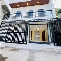Nhà đẹp Lê Văn lương , ngay cầu Long Kiểng 1 lầu 2pn đường xe hơi