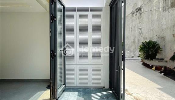 Bán nhà gần chợ ĐS10, Hiệp Bình Chánh, Thủ Đức – 2 lầu ST – Hẻm ô tô – Giá tốt 2.35 tỷ - Ảnh 1