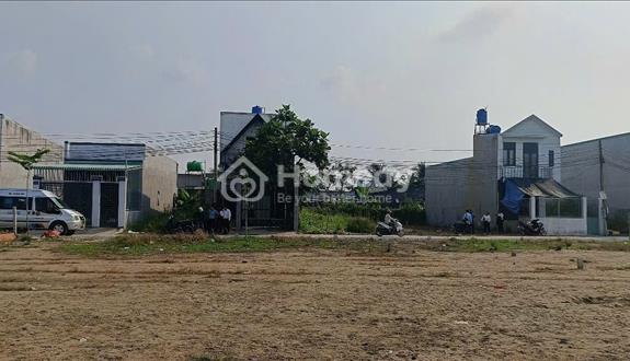 Đất SHR , đường xe hơi Hựu Thạnh sát ĐT 824, 144m2 chỉ 900 triệu. Đối diện E city Tân Đức - Ảnh 1