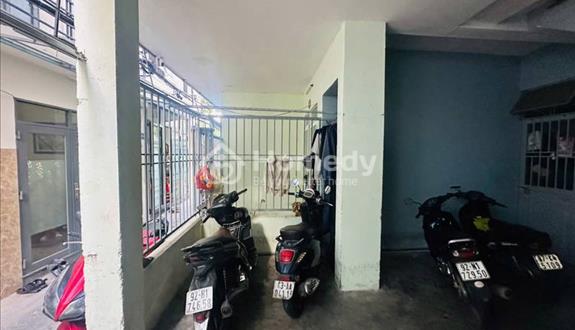 Bán dãy trọ 7 phòng + nhà cấp 4 2pn trên lô góc 2 mặt thoáng doanh thu chuẩn 20tr/ tháng - Ảnh 1