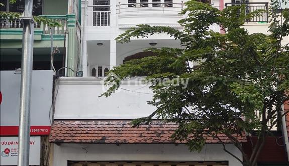 Cho thuê nhà mặt tiền rộng rãi tại trung tâm TP.HCM - Ảnh 1