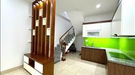 Sở hữu nhà 5 tầng ngõ 145 Phúc Lợi: 34,5m2, ở ngay, gần trường chợ, giá hấp dẫn - Ảnh 3