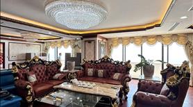 Ngay trung tâm - Cần bán căn hộ penthouse Mường Thanh 60 Trần Phú, nội thất 100% gỗ thịt, view biển - Ảnh 2