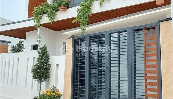 Biệt thự mini thiết kế hiện đại sang trọng gần chợ Thạnh Phú - Ảnh 1