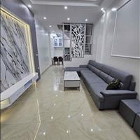 Hàng hót Cầu giấy, nhà mới, Gía tốt đầu tư , 5 tầng, 7,7 tỷ 