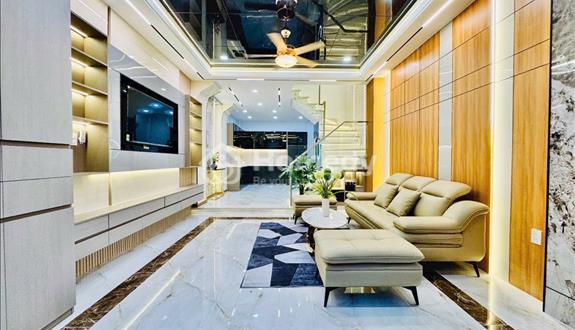 Kẹt tiền bán nhà 64m2 HXH Thoại Ngọc Hầu, Phú Trung, Tân Phú, Giá 3tỷ090, gần khúc giao LBB, SHR - Ảnh 1