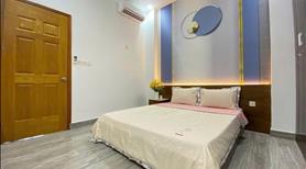 Kẹt tiền bán nhà 64m2 HXH Thoại Ngọc Hầu, Phú Trung, Tân Phú, Giá 3tỷ090, gần khúc giao LBB, SHR - Ảnh 2