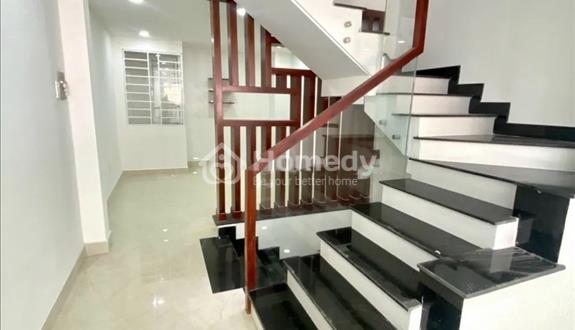 Bán nhà hẻm 2 sẹc Tôn Đản, P8, Quận 4, DT 50m2, Giá 2tỷ250, nhà kiên cố, đang trống vào ở ngay, SHR - Ảnh 1