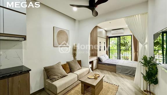 Cho thuê căn hộ Studio ban công mới tinh Full nội thất ngay ngã tư Mai Dịch - Ảnh 1
