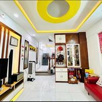 Hot!! Giảm sâu chỉ còn 2tỷ950 bán gấp nhà 51m2 Trần Phú, P4, Quận 5, nhà đang cho thuê 14tr/th, SHR