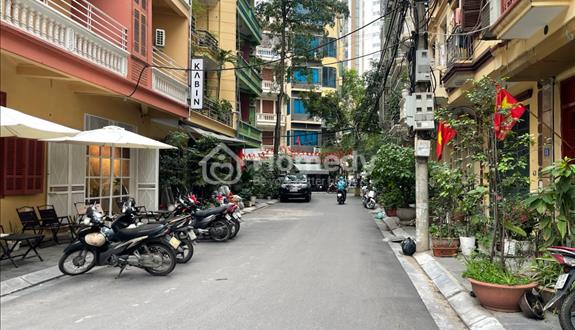 Bán nhà Mạc Thái Tổ, Cầu Giấy. PHÂN LÔ VỈA HÈ Ô TÔ TRÁNH, DT 42m2 nhà hai Thoáng giá 14.6tỷ (CTL) - Ảnh 1