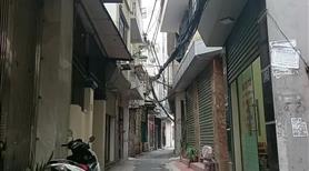 Nhỉnh 4 tỷ nhà 4 tầng Ngọc Hồi, 42m2 mặt tiền 4m, ô tô đỗ cách 50m - Ảnh 3