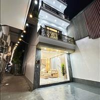 Bán nhà lô góc Thịnh Liệt - 57.2 m² x 5 tầng, mặt tiền 4m mới xây, có thang máy.