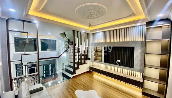 Bán nhà 5 tầng Tựu Liệt, 38m2 mặt tiền 4m, giá 6.15 tỷ - Ảnh 1