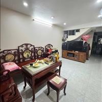 Bán nhà Tựu Liệt, 40m2 x 4 tầng, mặt tiền 4m, giá 4.5 tỷ