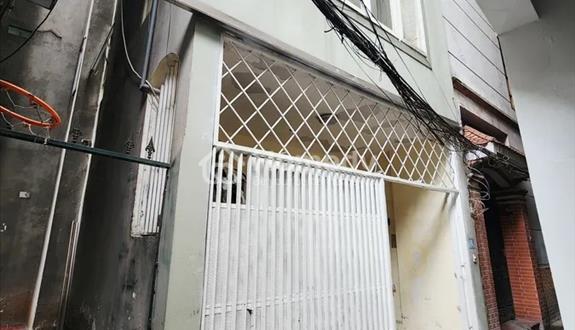 Căn nhà lô góc dân chí cao tại trung tâm Cầu Giấy  - Ảnh 1