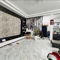 Nhà 5 tầng Kim Mã, Ba Đình, Dân xây, 2 mặt ngõ thông thoáng sáng DT: 42m2, Giá 8.95 tỷ