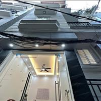 ..à phố Thụy Khuê 30m2, m-=hiên sát phố, sát Hồ chỉ 8,5 tỏi.
Lh 0989638313 Chính Nhà Đất. 
##
