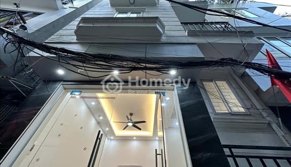 ..à phố Thụy Khuê 30m2, m-=hiên sát phố, sát Hồ chỉ 8,5 tỏi.
Lh 0989638313 Chính Nhà Đất. 
## - Ảnh 1