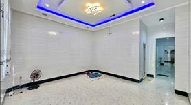 Cho thuê nhà lầu rộng lộ giơi 8m  có sân đậu oto nhà gần Trường Đh cần thơ thích hợp vp công ty - Ảnh 4