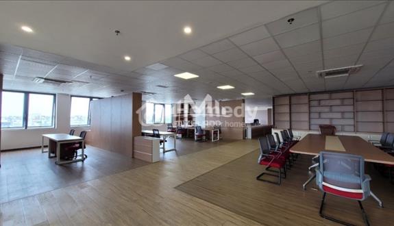 Còn trống sàn văn phòng lên đến 500m², view thoáng, setup nhanh - Ảnh 1