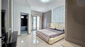 🏡 Bán nhà 3 tầng mới xây - đường 7m5 - cách biển 400m  - Ảnh 10