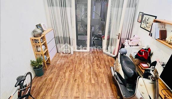 Chính chủ cho thuê nhà Nguyên Căn Đẹp, giáp Q1, Giá tốt - Ảnh 1