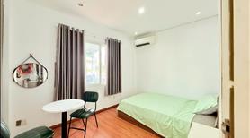 Cho thuê căn hộ 2 phòng ngủ giá chỉ 12 triệu tại Phú Mỹ Hưng. LH: 0901142004 Hòa Đất Vàng - Ảnh 4