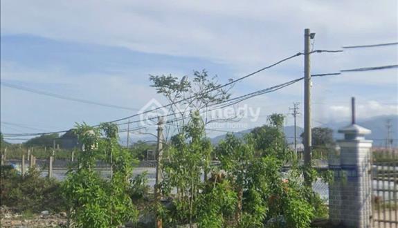 Bán đất tặng nhà tại thôn Hang Dơi, đường QH 26m - Ảnh 1