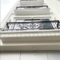 Bán nhà Tứ Hiệp 38m2 x 5 tầng, giá 7.5 tỷ, 2 bước ra ô tô