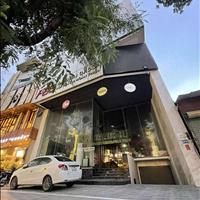 Bán nhà mặt phố Trúc Bạch, 180m2, giá chỉ 40 tỷ mặt tiền bề thế, view hồ, kinh doanh đa dạng