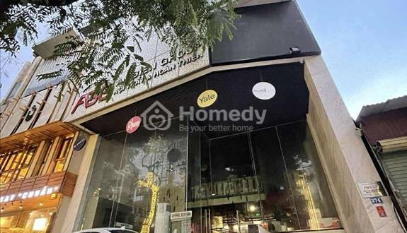 Bán nhà mặt phố Trúc Bạch, 180m2, giá chỉ 40 tỷ mặt tiền bề thế, view hồ, kinh doanh đa dạng - Ảnh 1