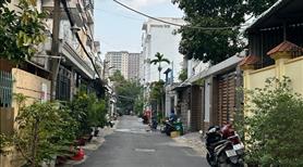 Cần bán gấp nhà 4 tầng hẻm xe hơi 6m đường số 10 lý phục man quận 7 - giá chỉ 11.5 tỏi thương lượng - Ảnh 2