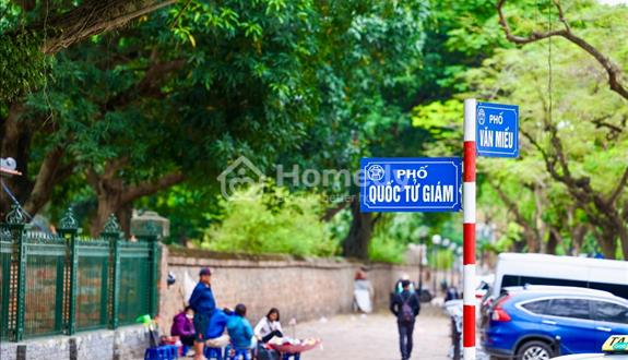 Mặt phố Văn Miếu Quốc Tử Giám 3 tầng 3.5m mặt tiền 75m sử dụng sổ đỏ chính chủ - Ảnh 1