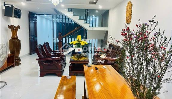 Nhà 4 tầng 4mê chính chủ cần bán - Ảnh 1